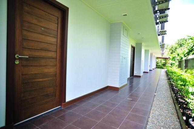 Chalong Beach Front Residence Rawai Exteriör bild